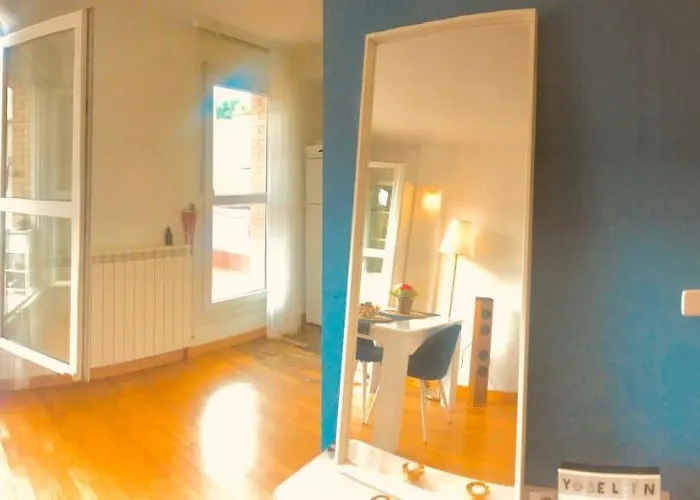 PENTHOUSE INDEPENDIENTE A 3 Paradas En Metro De ATOCHA (estacion Central )