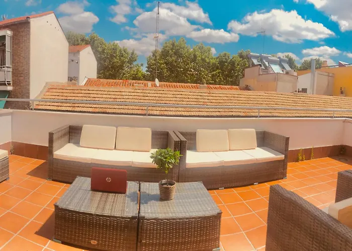 PENTHOUSE INDEPENDIENTE A 3 Paradas En Metro De ATOCHA (estacion Central )
